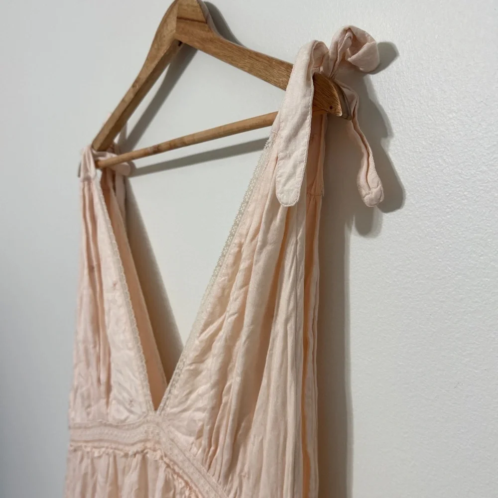 FREE PEOPLE Lily Of The Valley MIDI Dress Size Small Tiered in Peach Pink